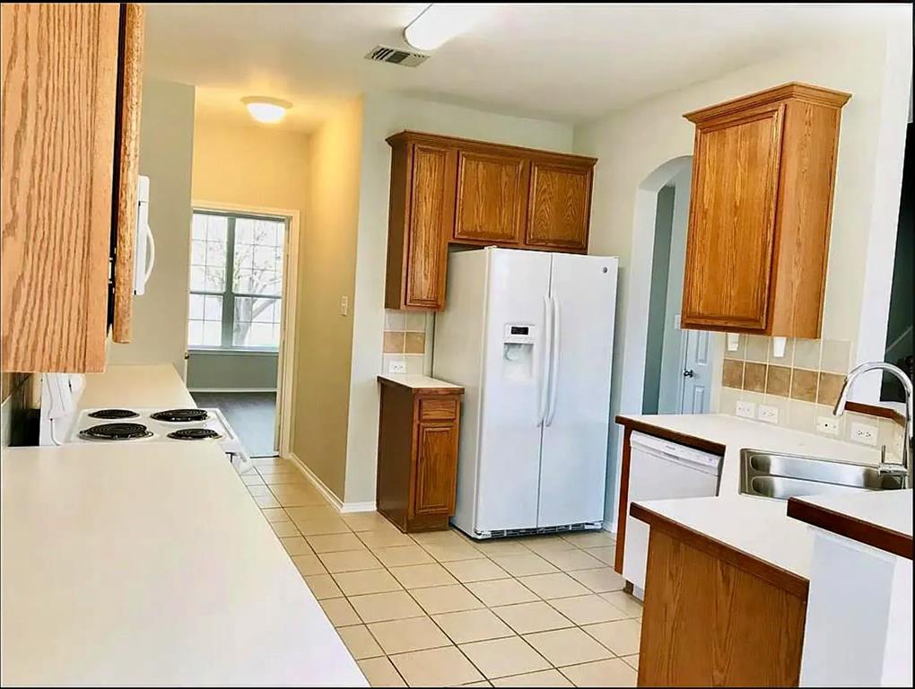 1018 Spanish Moss Drive