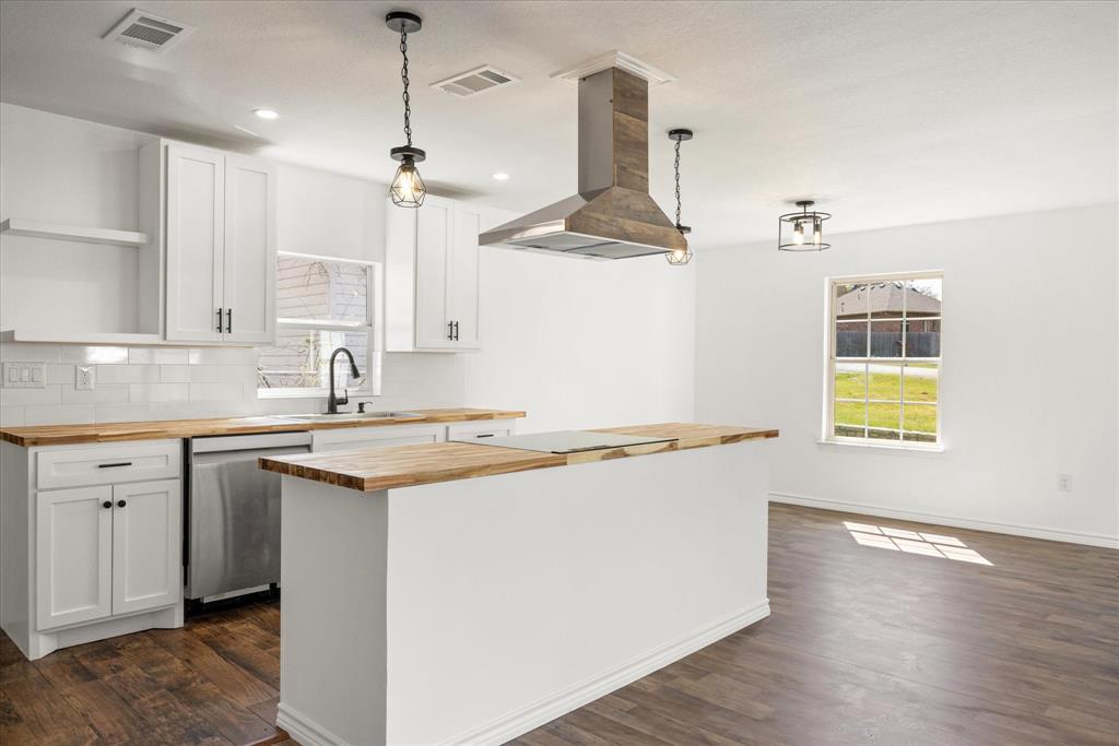 Western Hills Harbor - Residential