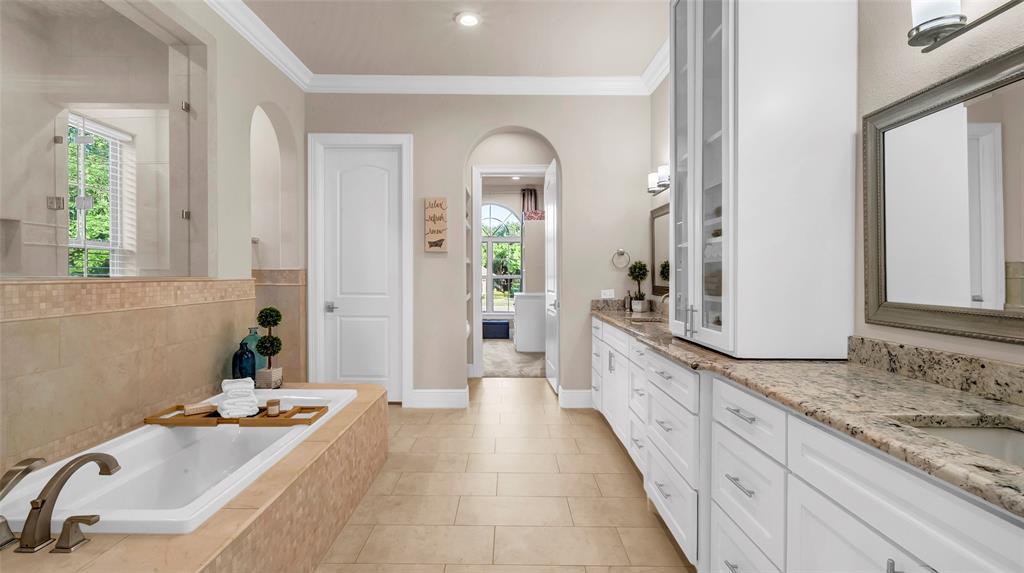 Hawks Wood - Residential