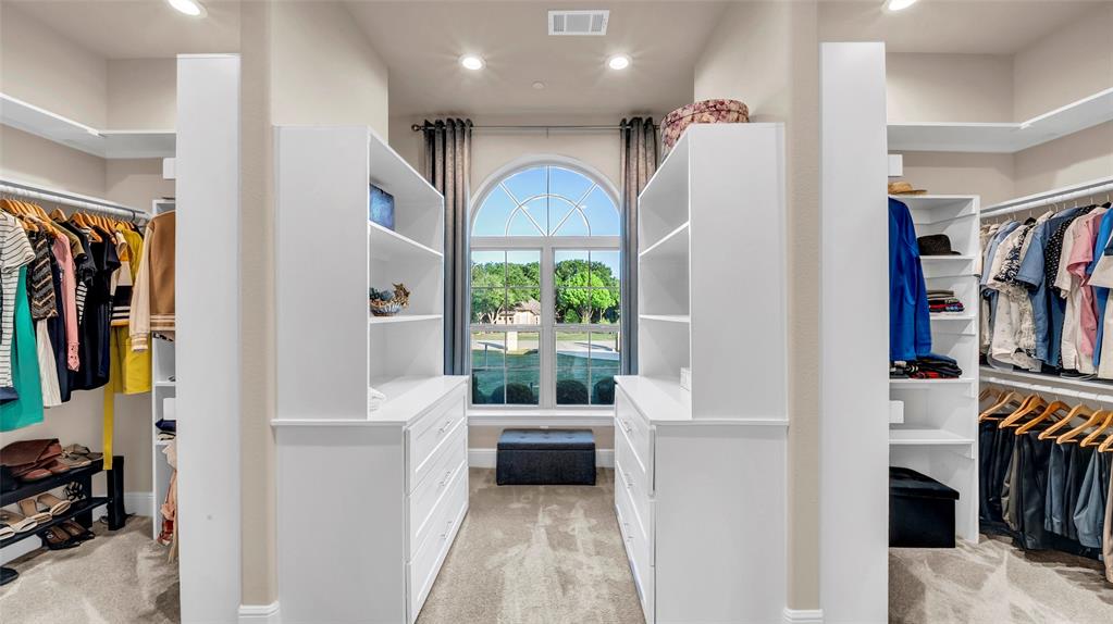 Hawks Wood - Residential