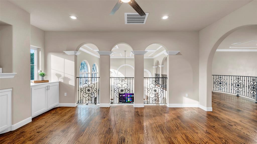 Hawks Wood - Residential