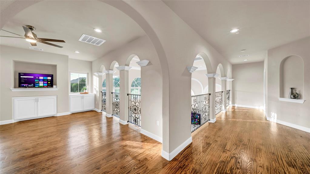 Hawks Wood - Residential