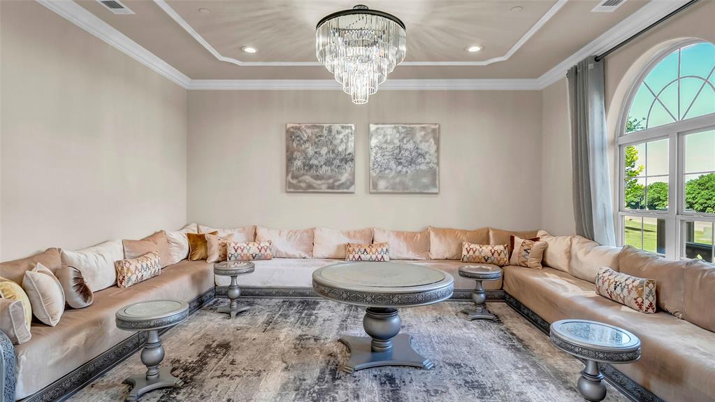 Hawks Wood - Residential