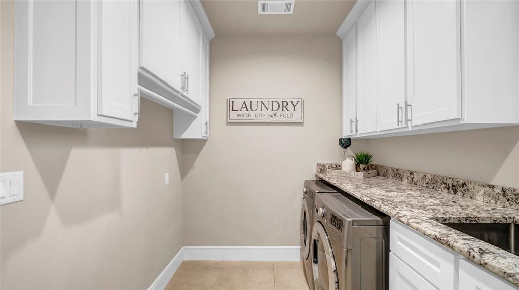 Hawks Wood - Residential