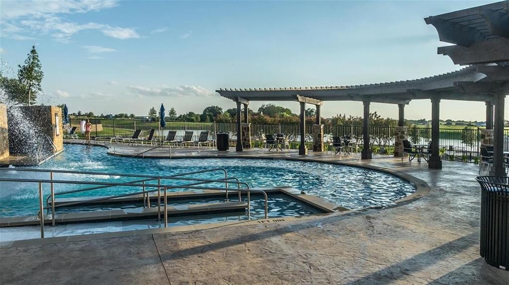 Mustang Lakes - Residential