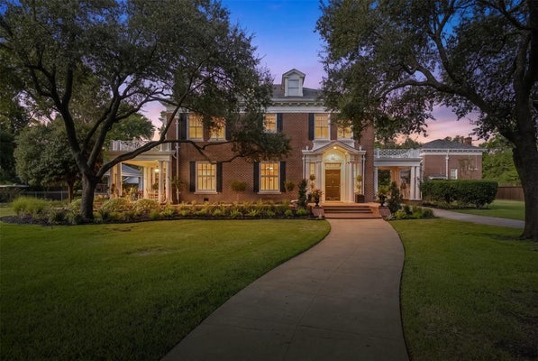 201 OVERHILL DR, WAXAHACHIE, TX 75165 - Image 2e2c9263d3b2548fb991ba46bfdfa7ff/3940470020