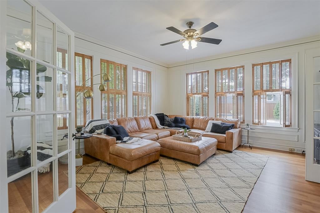 201 Overhill Drive