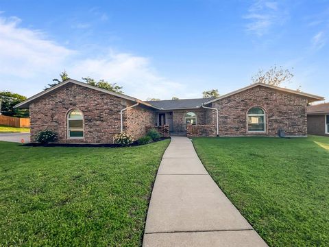 6816 Winifred Drive Fort Worth TX 76133