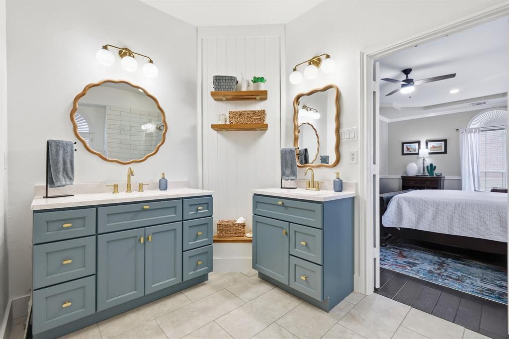 2801 Holly Leaf Lane