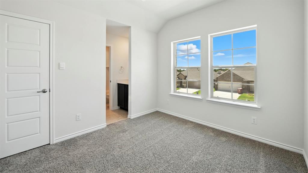 The Woods at Lindsay Place - Residential