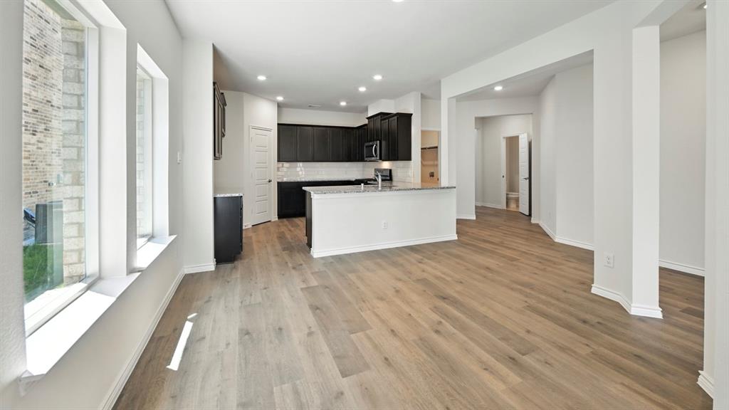 The Woods at Lindsay Place - Residential