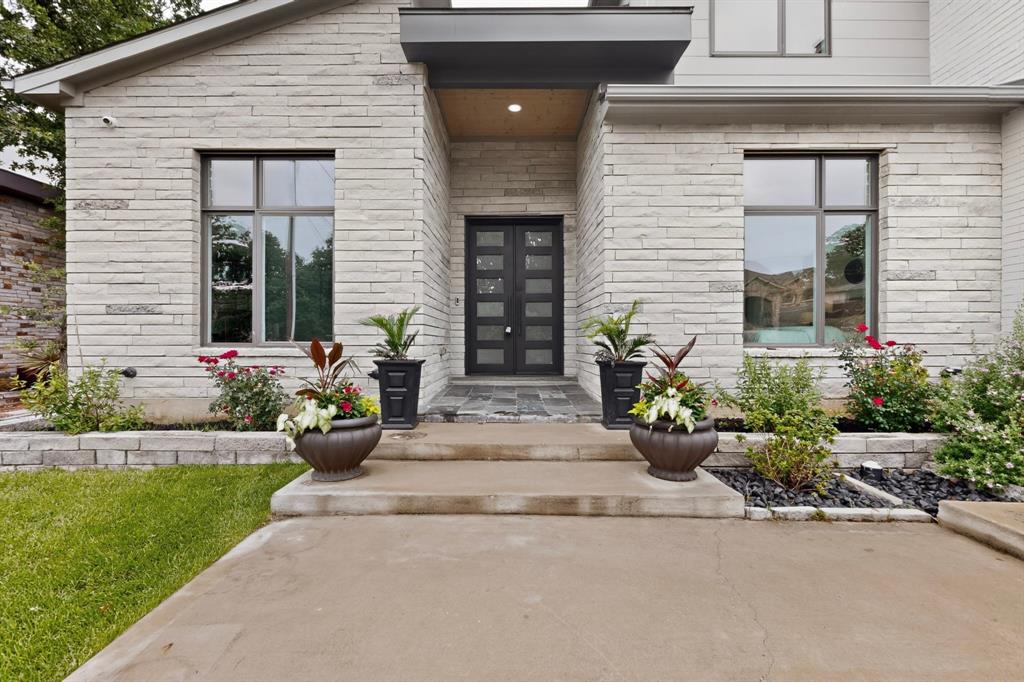 540 Oak Grove Lane