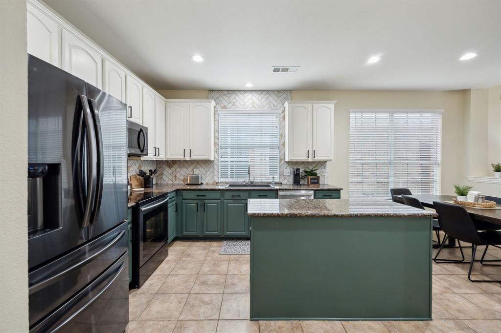 1261 Golf Club Drive