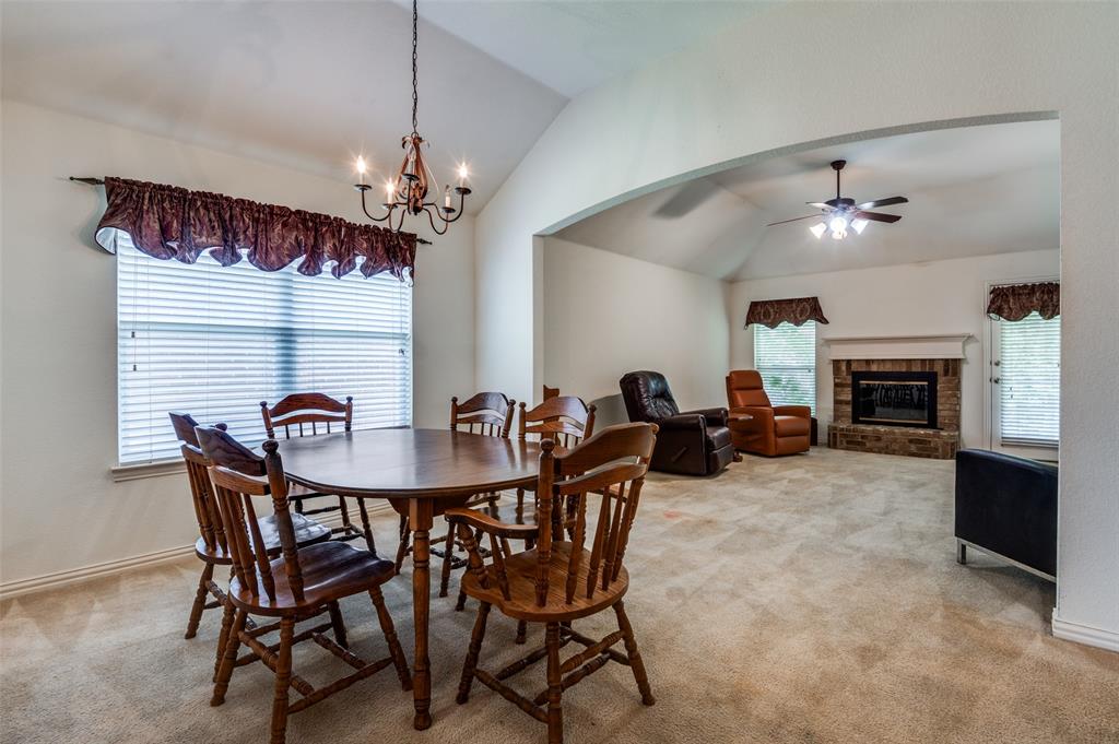 304 Creekside Way