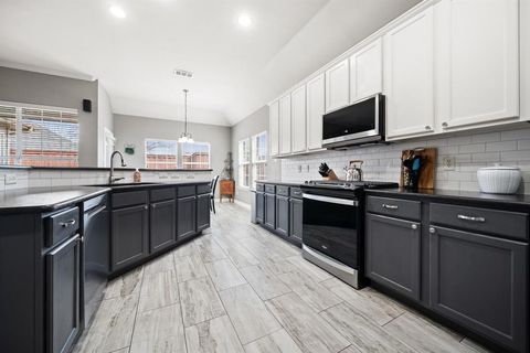 Tiny photo for 1612 Lake Eden Drive, Euless, TX 76039 (MLS # 21200383)