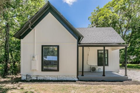 A home in Cleburne