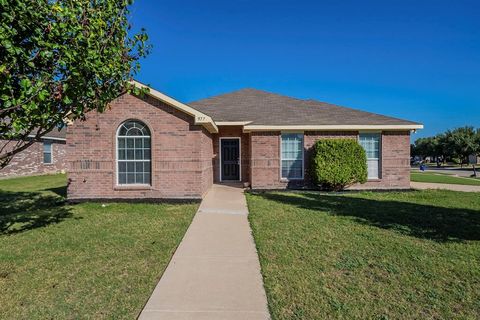 977 Crowder Drive Crowley TX 76036