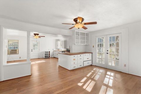 Tiny photo for 204 Plantation Avenue, Pottsboro, TX 75076 (MLS # 21223714)