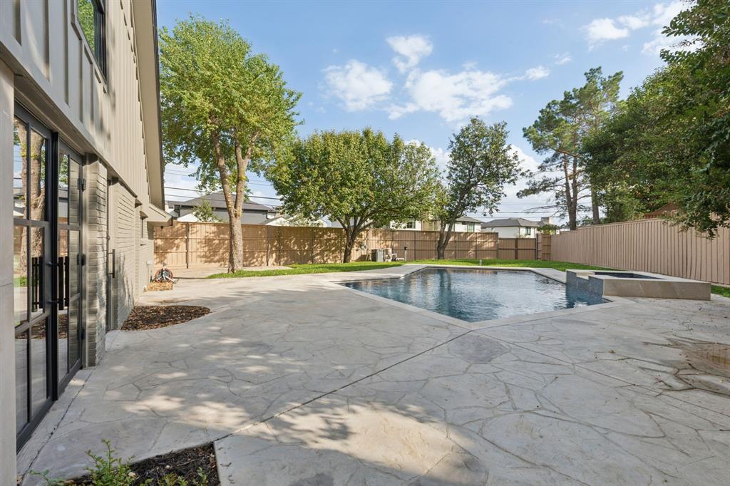 Meadows 02 - Residential