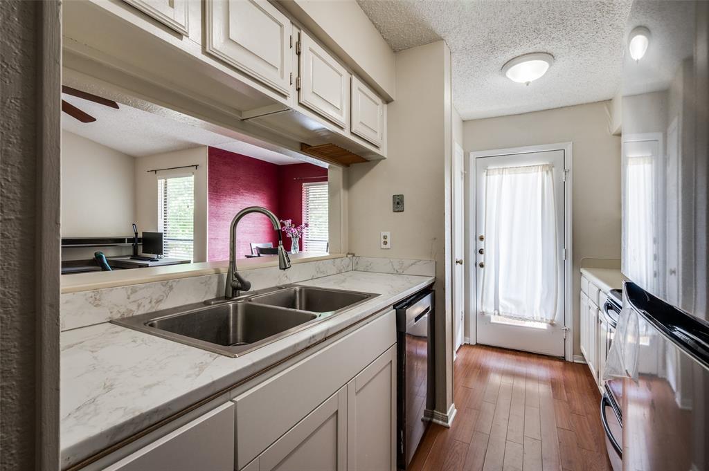 Cloisters Condo The - Residential