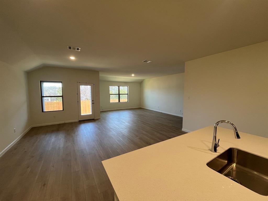 3884 Rose Hill Court