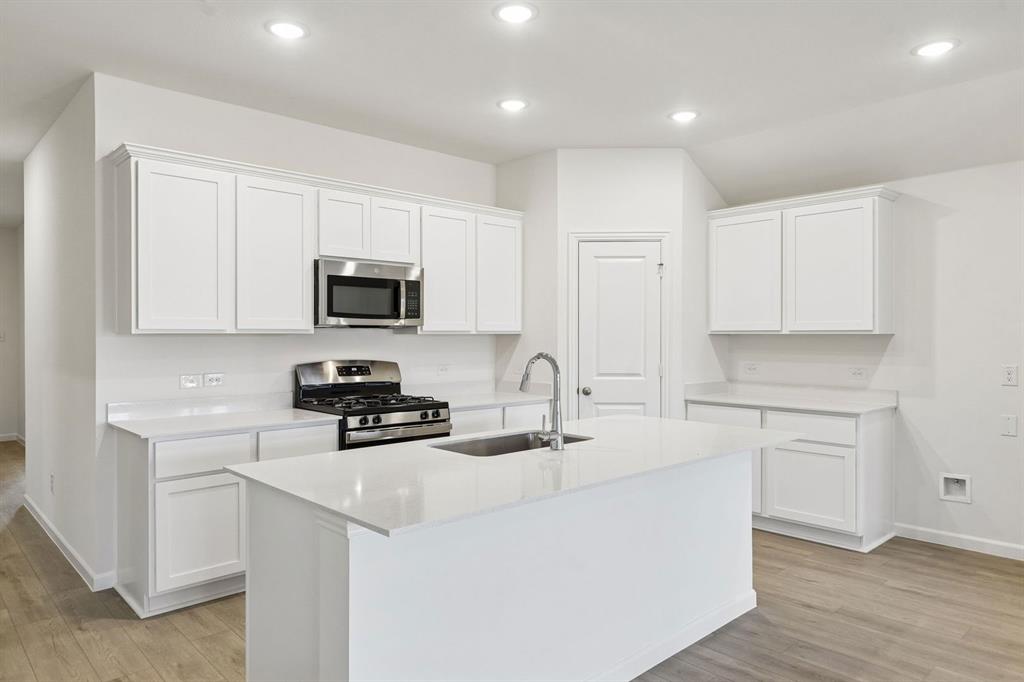 3884 Rose Hill Court