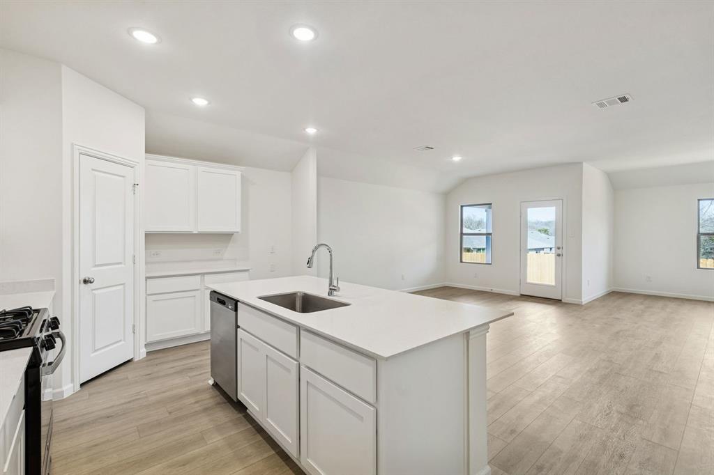 3884 Rose Hill Court