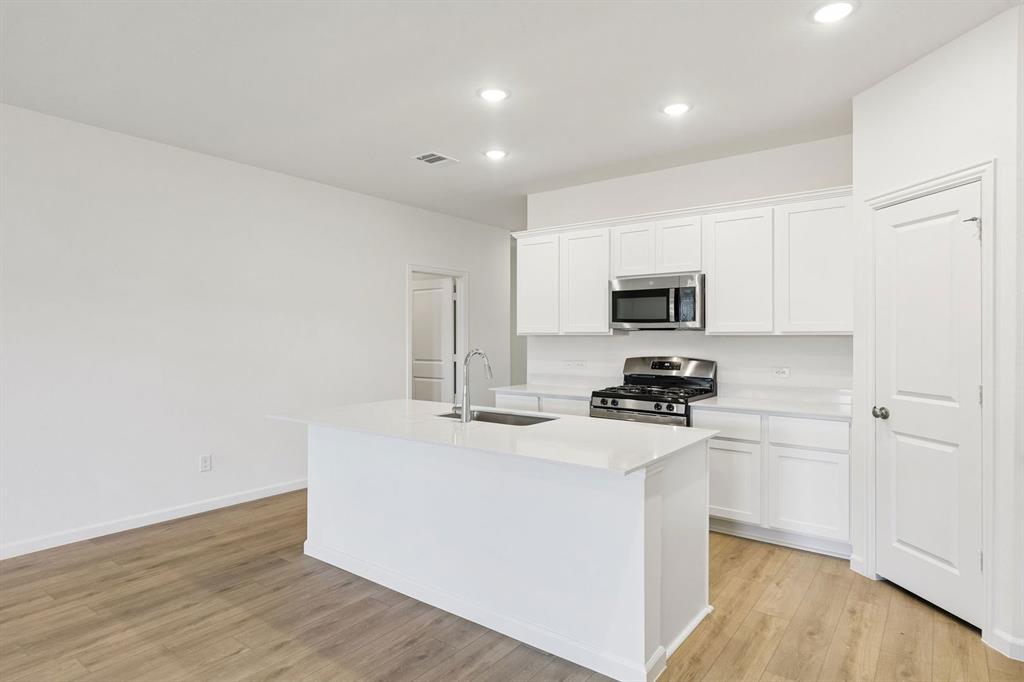 3884 Rose Hill Court