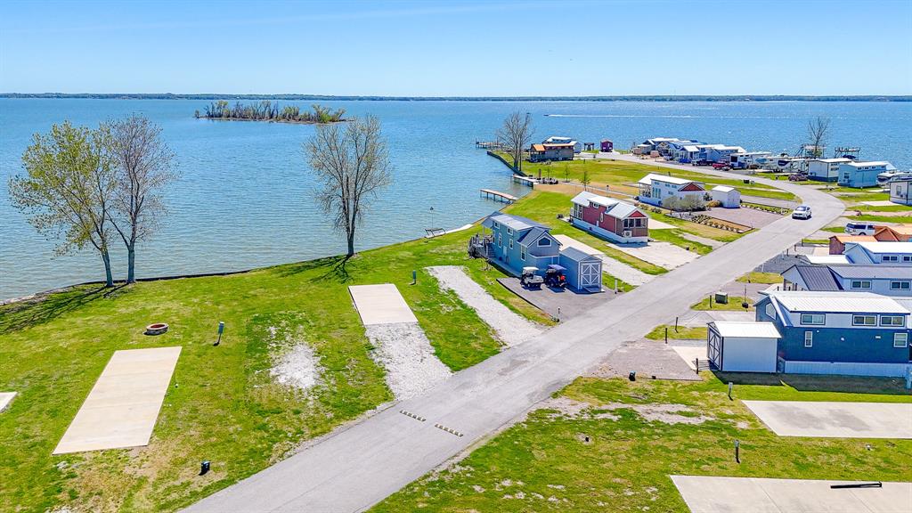 Peninsula Point - Land