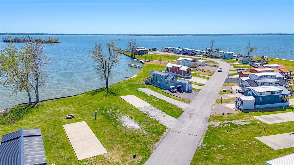 Peninsula Point - Land