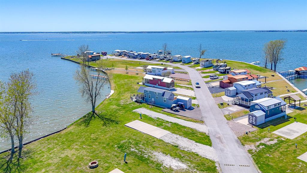 Peninsula Point - Land