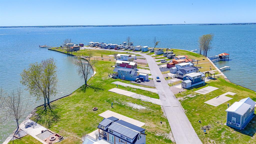 Peninsula Point - Land