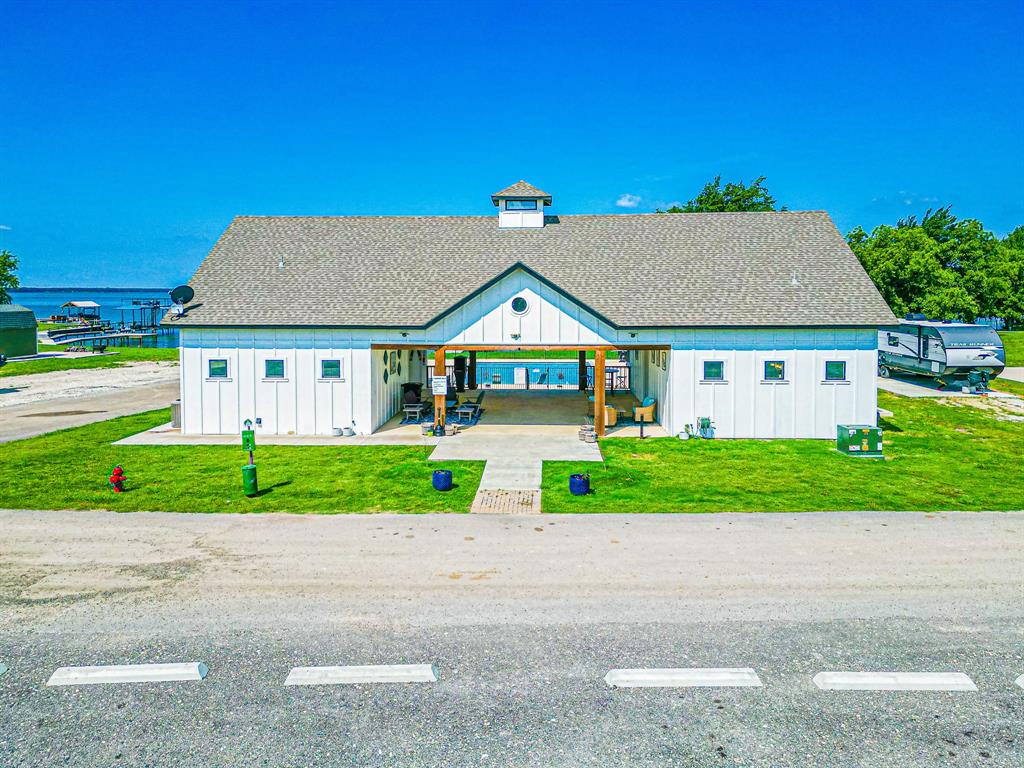 Peninsula Point - Land