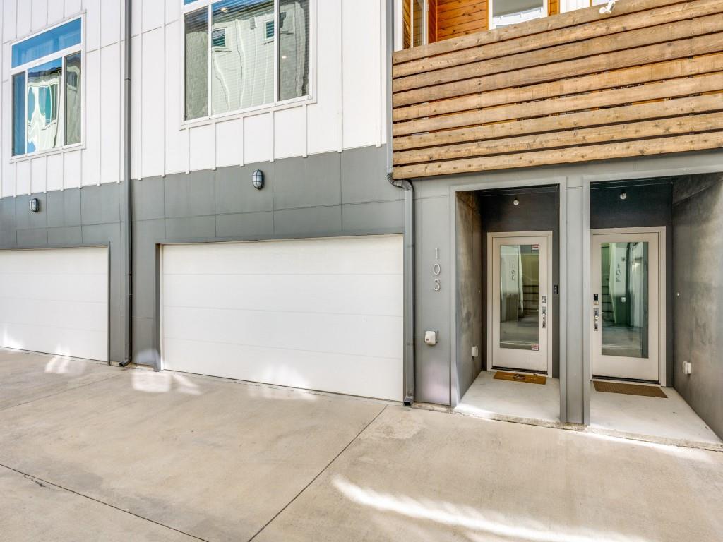 2310 N Carroll Avenue 103