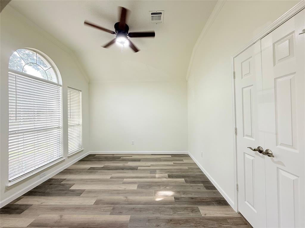 7960 Salmon Run Way