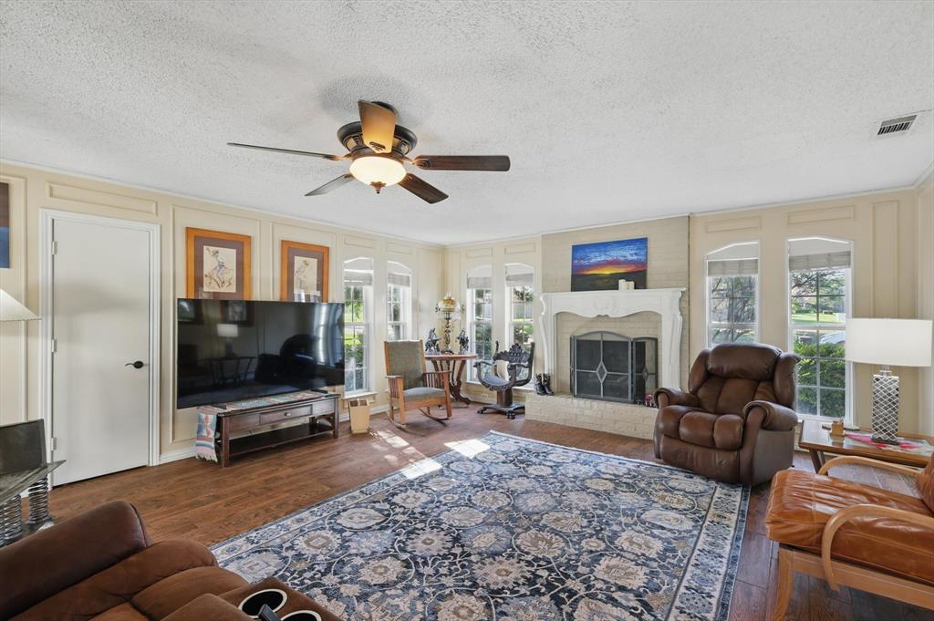 2739 Timberleaf Drive