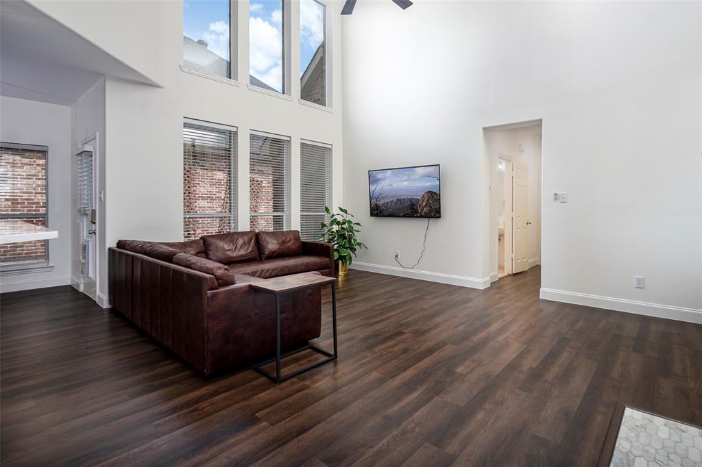 4015 Guadalupe Lane