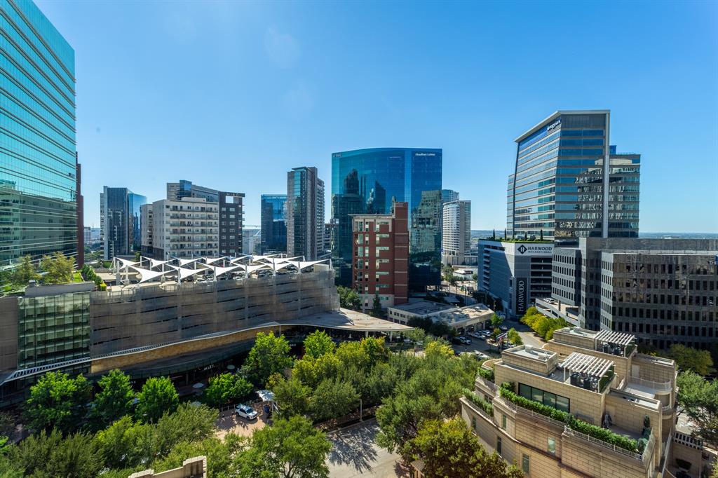 Ritz-Carlton Residences - Residential Lease