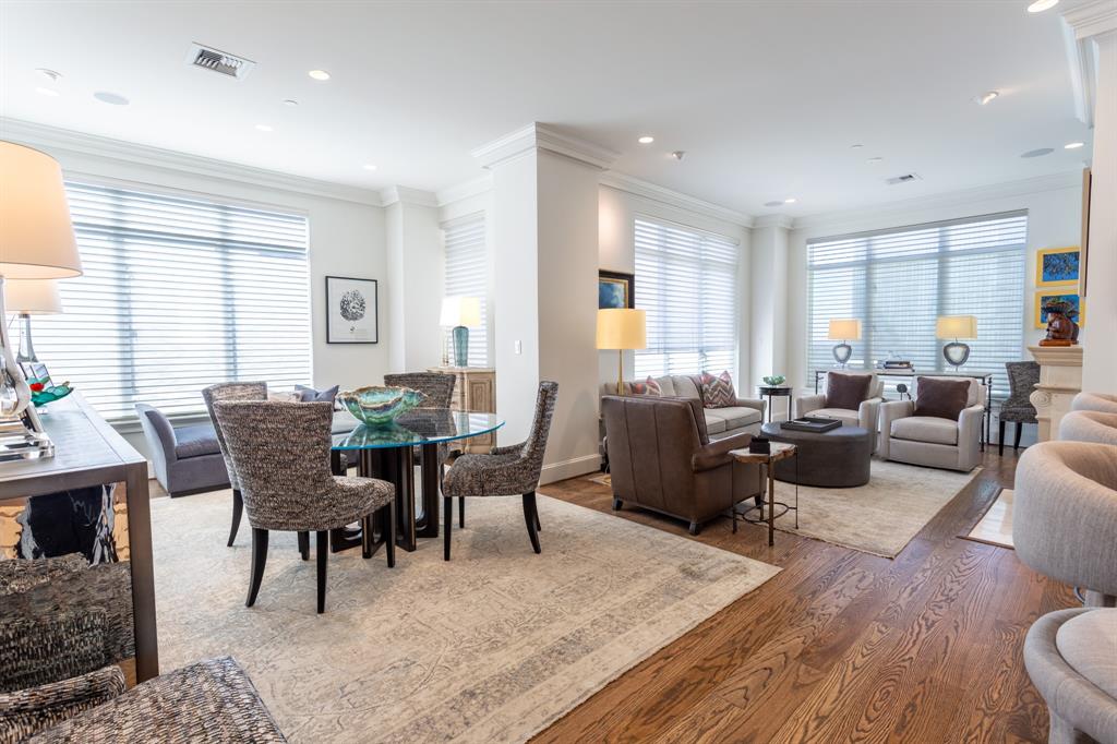 Ritz-Carlton Residences - Residential Lease