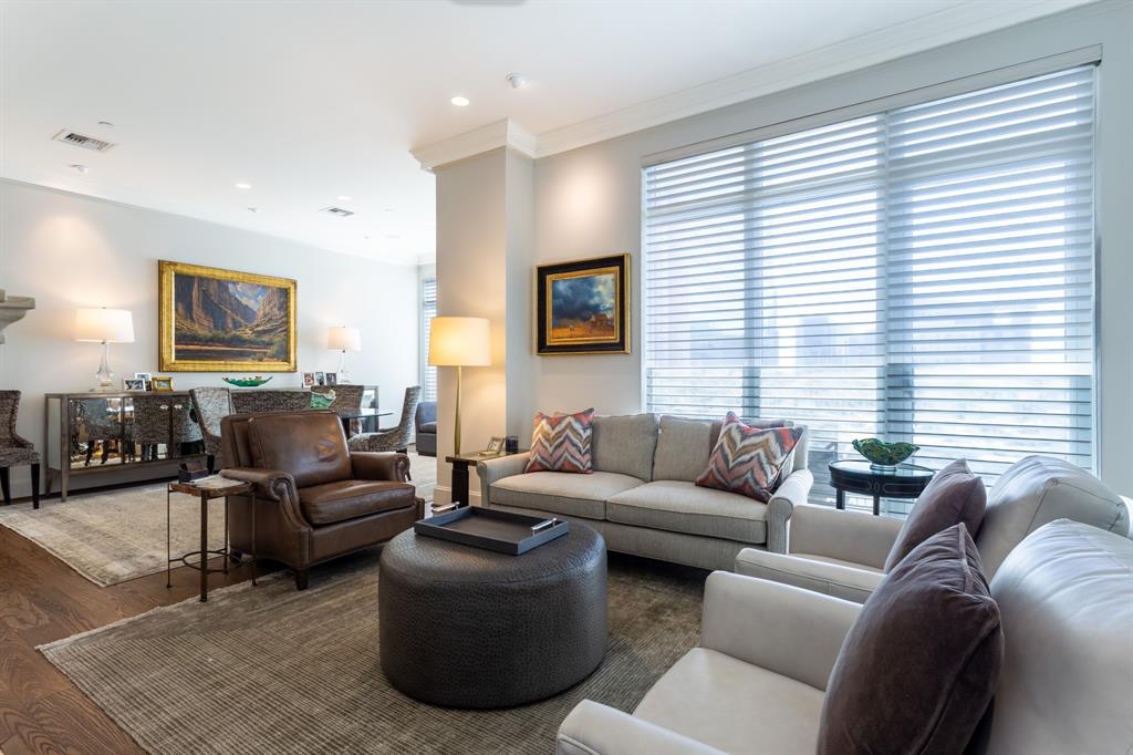 Ritz-Carlton Residences - Residential Lease