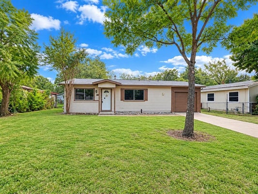 761 THOMAS AVE, HURST, TX 76053 - Image 2e509c9a67ece6962b149083990dc60d/2932253283