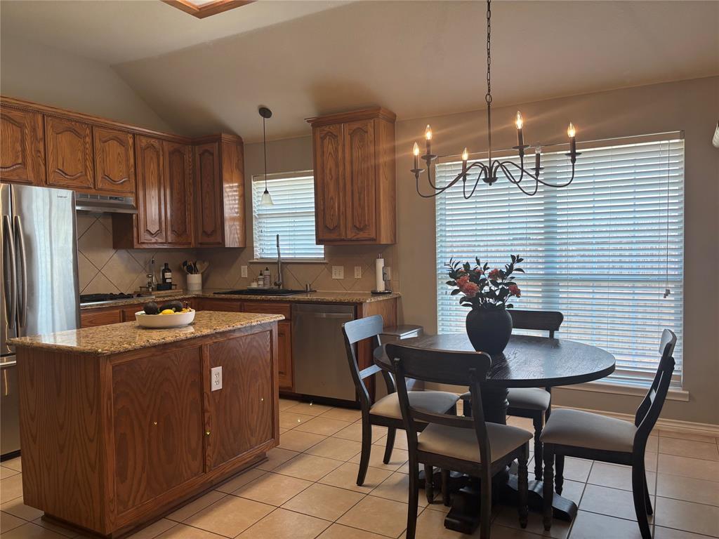 3528 Camino Trail