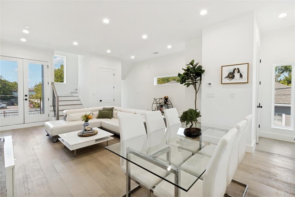 145 N Henderson Avenue 107