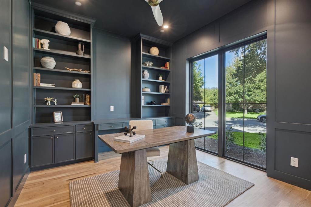 6619 Robin Willow Court