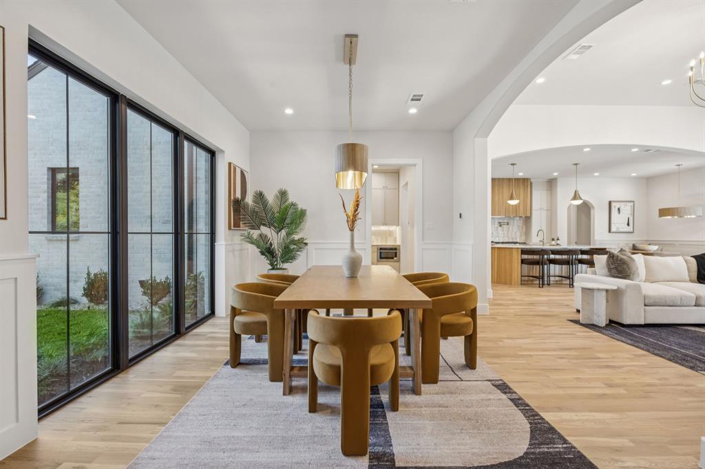 6619 Robin Willow Court