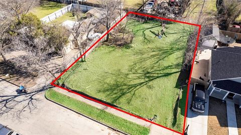 1510 E Leuda Street Fort Worth TX 76104