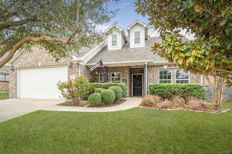 BACK ON THE MARKET- No fault of sellers, the buyer was not able to secure financing *** Nestled in desirable Austin Landing, this beautifully updated 4-bed plus a downstairs office, 2-bath home boasts new flooring, appliances, farm house sink and light fixtures. Inside, warmth abounds from the gas fireplace, setting the scene for cozy evenings. Natural light floods the space, highlighting the revamped interiors. The kitchen features gleaming new appliances, making meal prep a delight. Motivated Sellers

Step outside to your private oasis, complete with a sparkling pool, fenced porch—perfect for entertaining, or simply relaxing. Just 20 minutes away, long weekends at Lake Texoma await. 

An epitome of modern comfort combined with classic charm—this home is ready for your new chapter. Outside you'll find a beautiful magnolia tree.