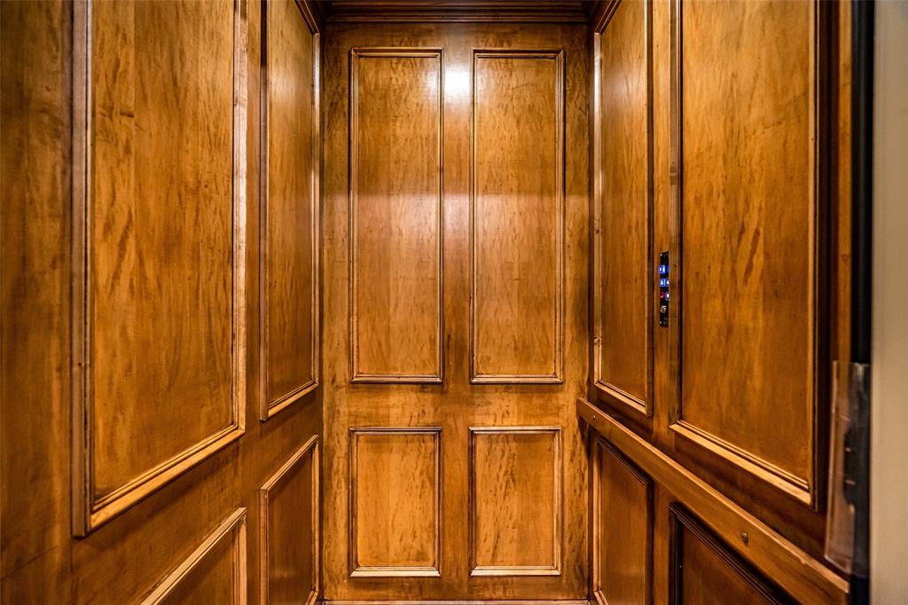 Starwood Ph Four Village 18 - Residential