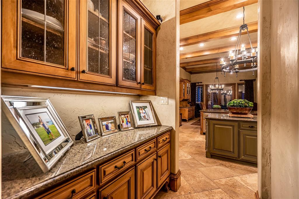 Starwood Ph Four Village 18 - Residential