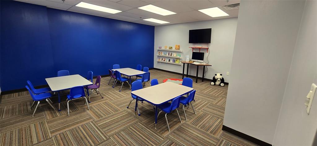 Five Mile - Commercial Lease